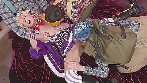 Mas flo hug the best ass- hal of a pussy