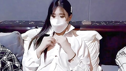 Mature chick fucks hard in her pussy